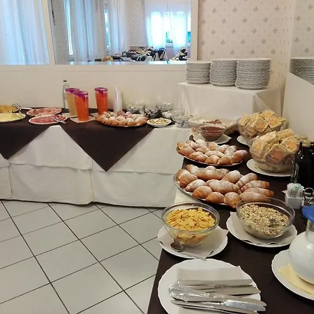 Отель Hotel Mon Reve Римини