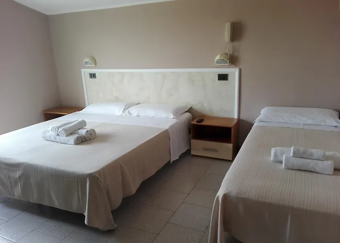 Hotel Mon Reve Отель 3*