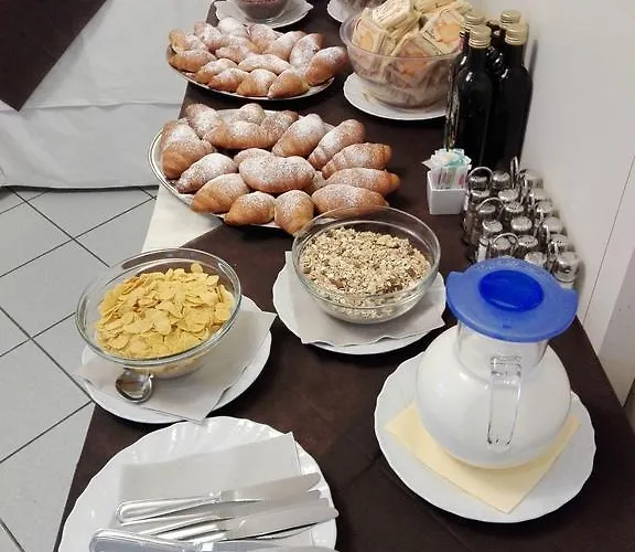 Hotel Mon Reve Отель