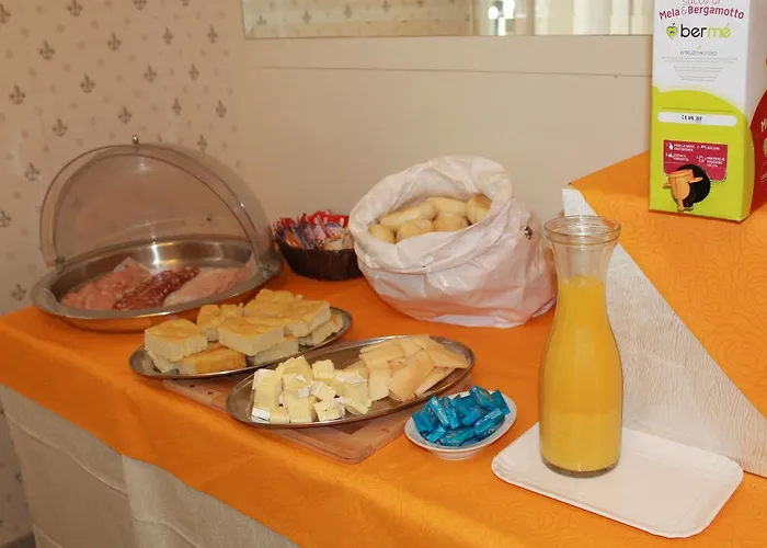 Hotel Mon Reve Отель