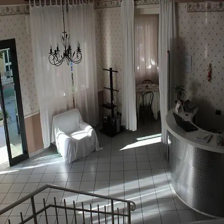 Hotell Hotel Mon Reve 3*