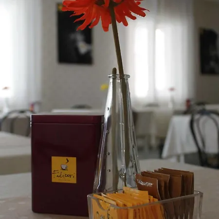 Hotel Mon Reve Hotell 3*