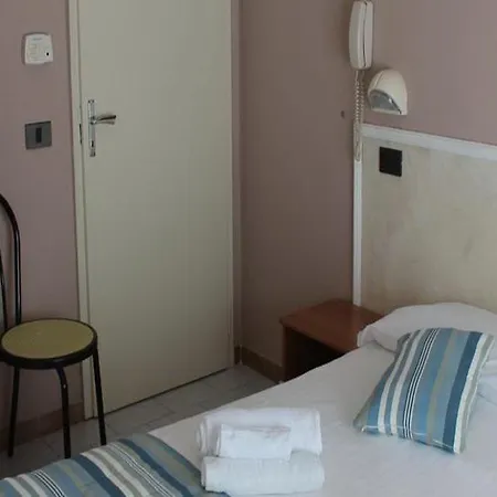 Hotel Mon Reve 호텔 3*