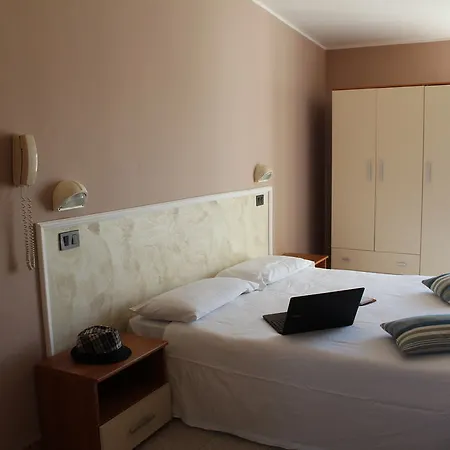 호텔 Hotel Mon Reve 3*