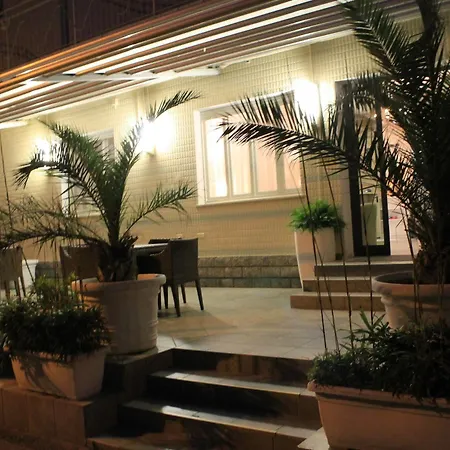 Hotel Mon Reve 3*