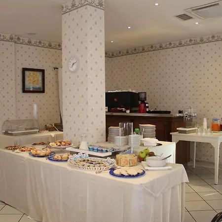 Hotel Mon Reve 3* Rimini