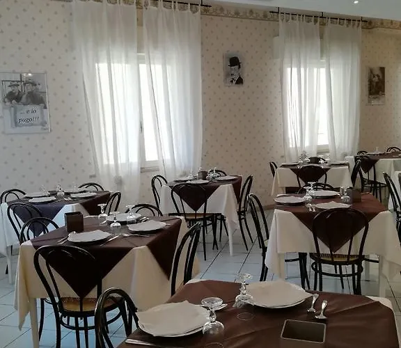 Hotel Mon Reve מלון