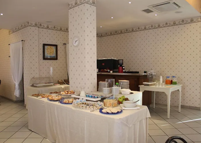 Hotel Mon Reve 3* רימיני