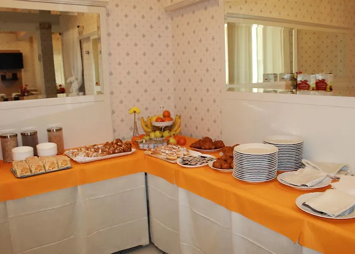 Hotel Mon Reve מלון