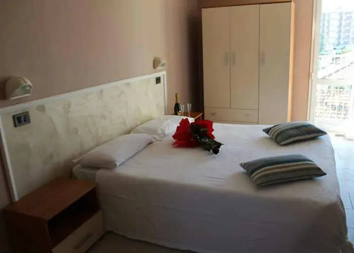 Hotel Mon Reve מלון